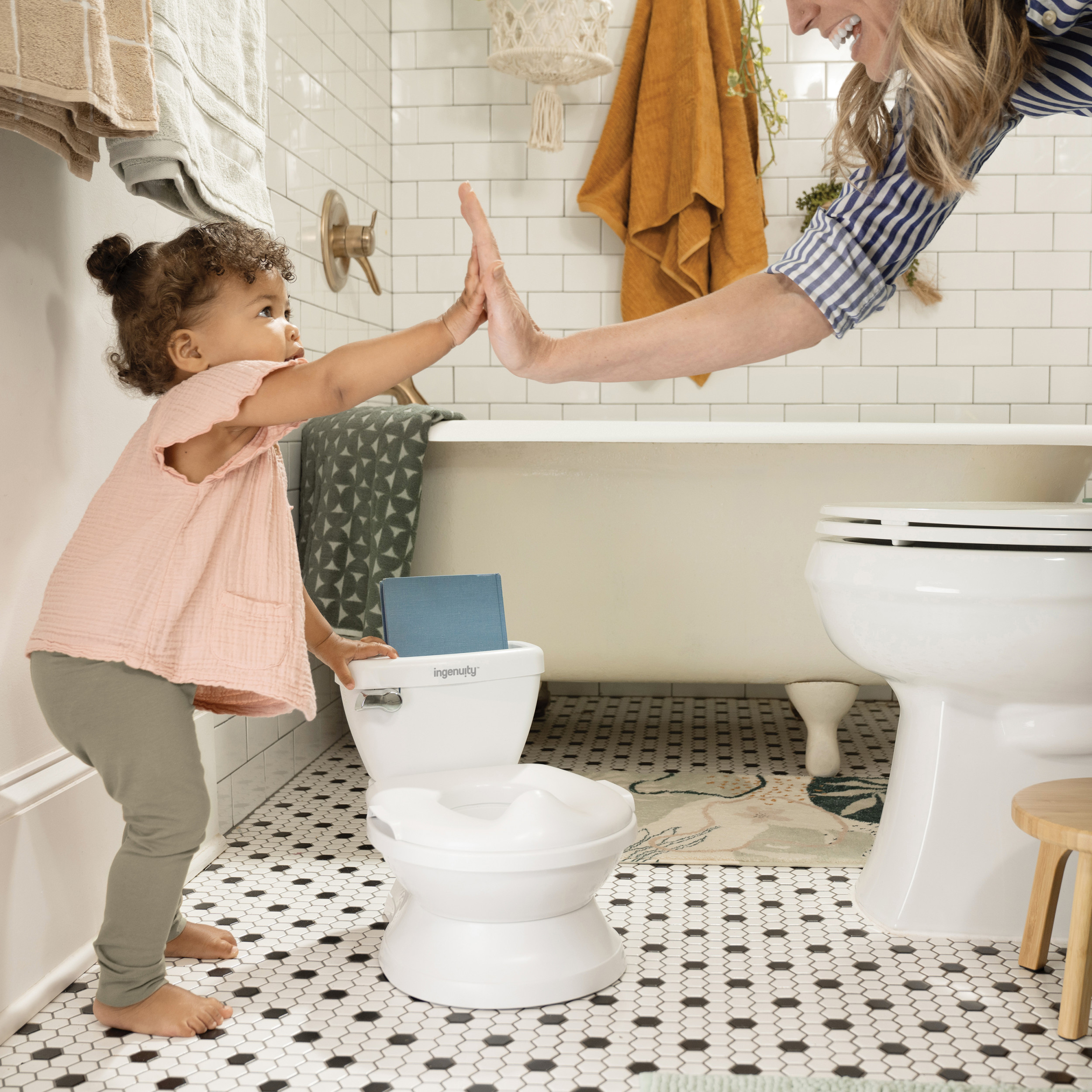 BRIGHT STARTS Entrenador de Baño My Size Potty Pro