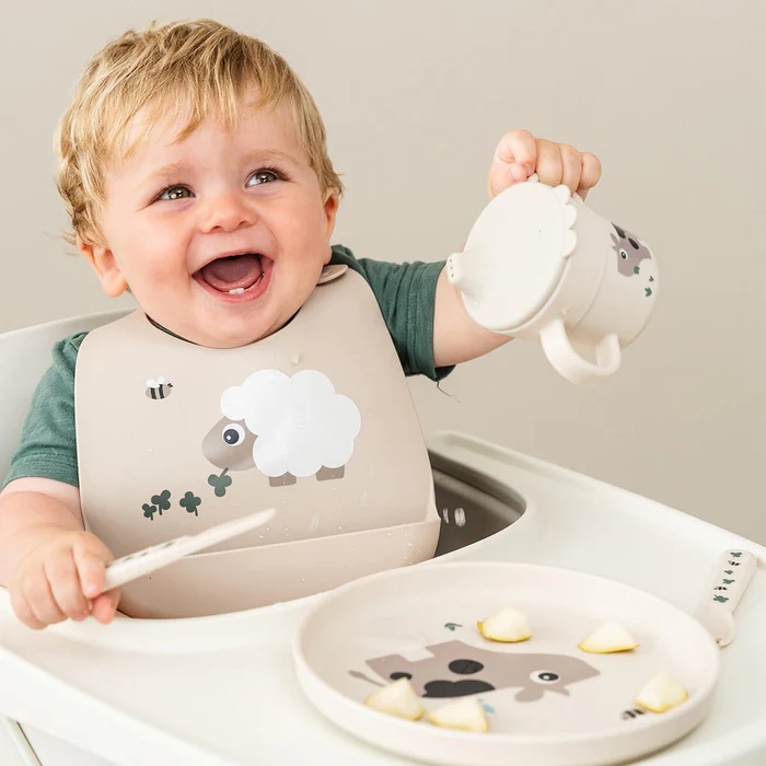 DoneByDeer Plato Granja Arena