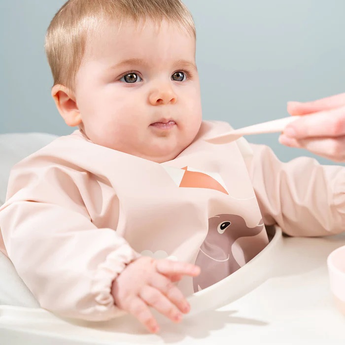 DoneByDeer Babero Mangas y Bolsillo Mini Rosa