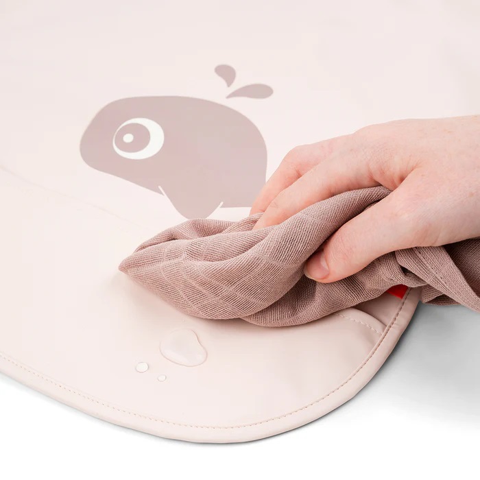 DoneByDeer Babero Mangas y Bolsillo Wally Rosa