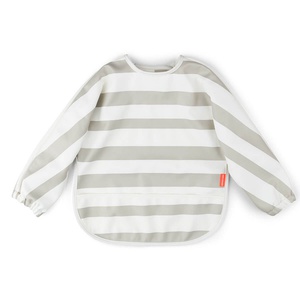 DoneByDeer Babero Mangas Bolsillo Stripes Sand