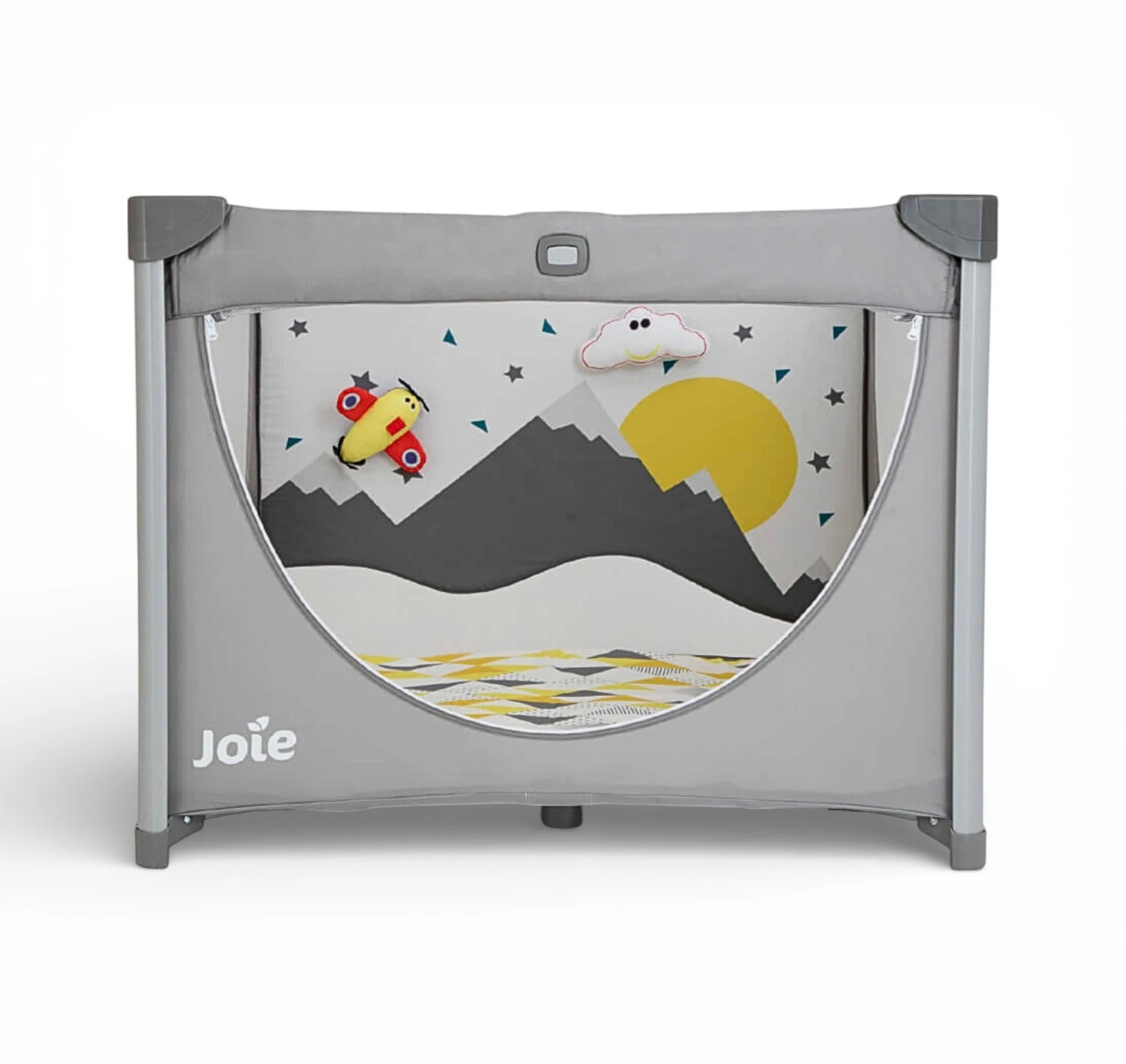 Joie Corral y Practicuna Cheer