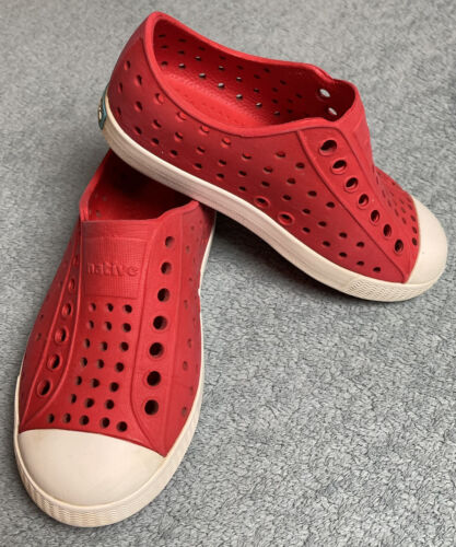 Native zapatos goma miller red